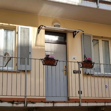 Casa Vacanze Il Tuffetto Olginate Exterior foto