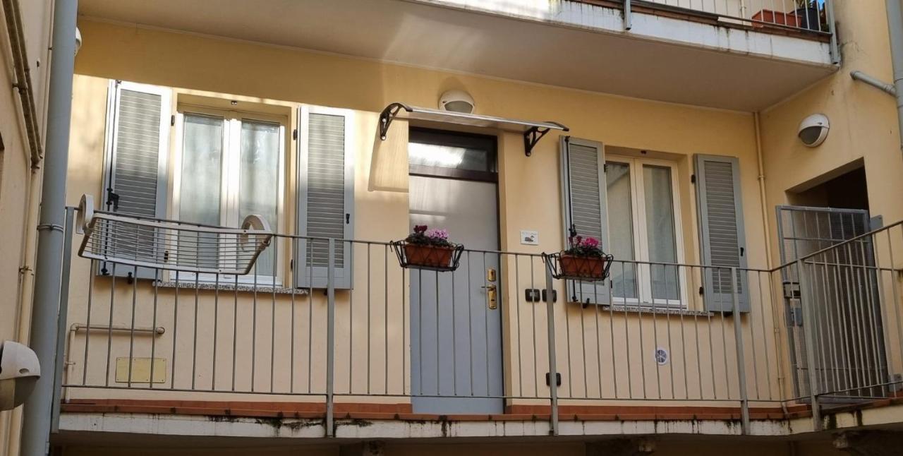 Casa Vacanze Il Tuffetto Olginate Exterior foto